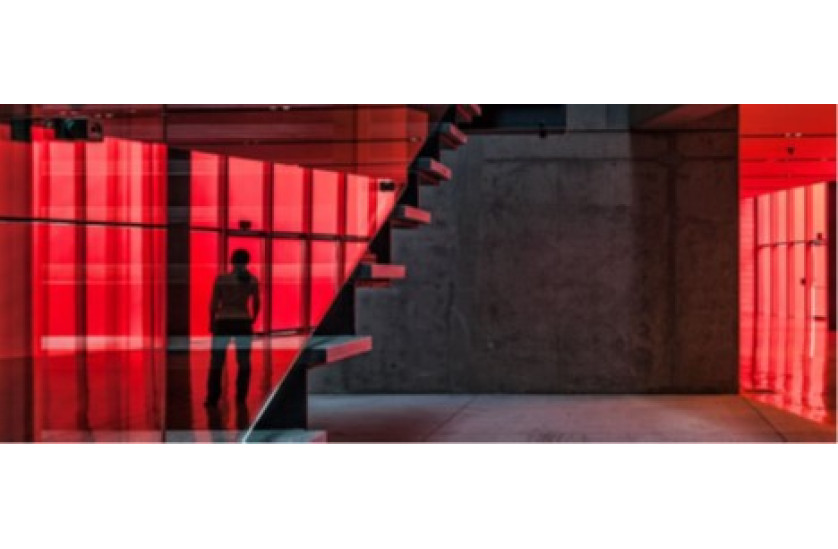 Пленка самоклеящаяся DECO RED Solar Screen  30,5 м/152см/40mic