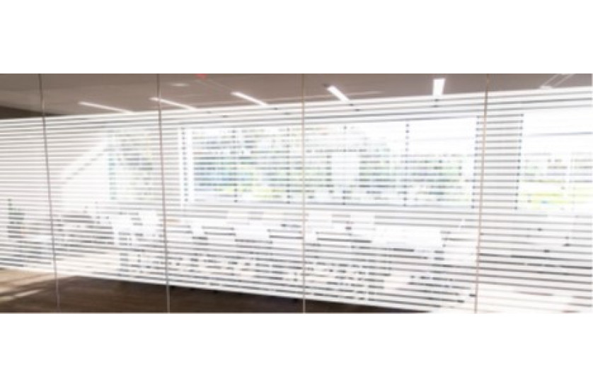 Пленка самоклеящаяся STRATOS  Solar Screen  30,5 м/152см/40mic